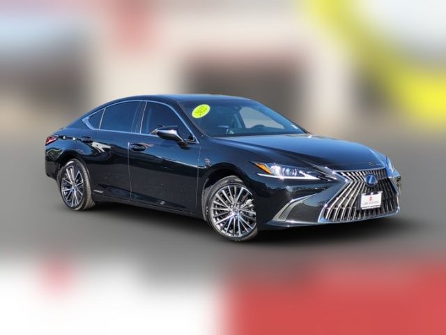 2022 Lexus ES 300h