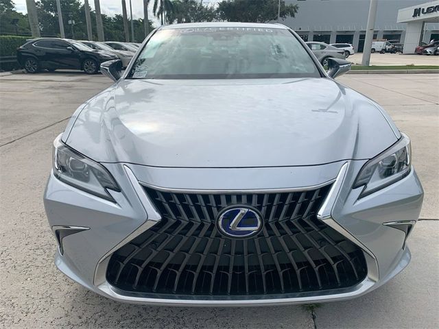 2022 Lexus ES 300h