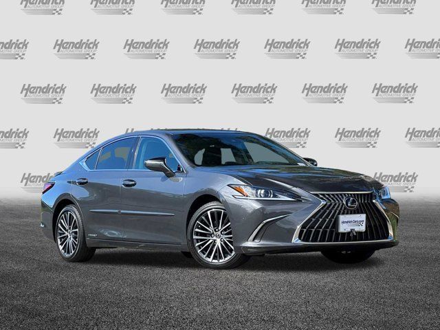 2022 Lexus ES 300h