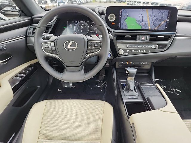 2022 Lexus ES 300h