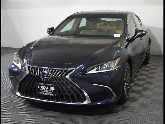 2022 Lexus ES 300h