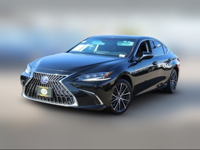 2022 Lexus ES 300h