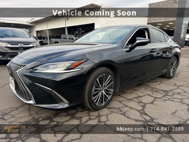 2022 Lexus ES 300h