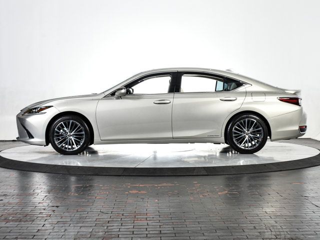 2022 Lexus ES 300h