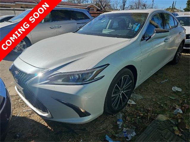 2022 Lexus ES 300h