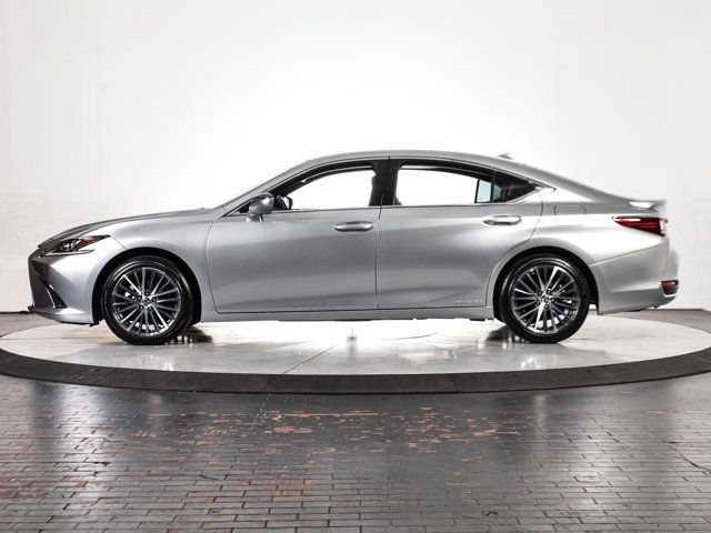 2022 Lexus ES 300h