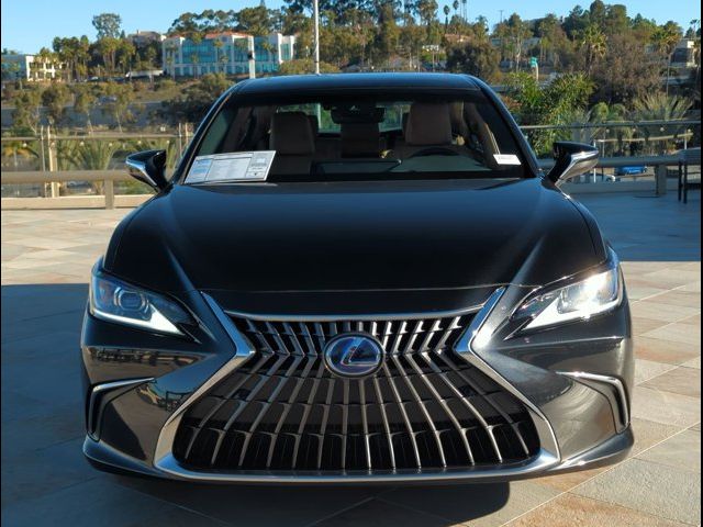 2022 Lexus ES 300h