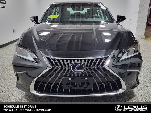 2022 Lexus ES 300h