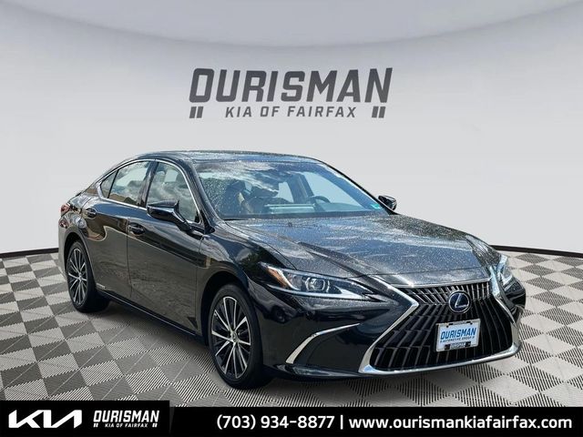 2022 Lexus ES 300h