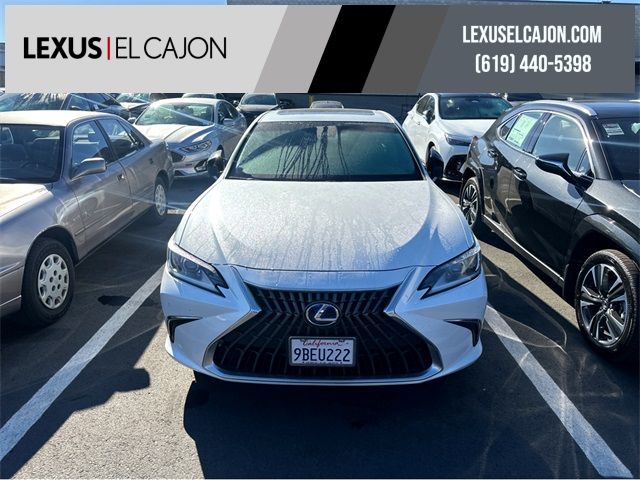 2022 Lexus ES 300h