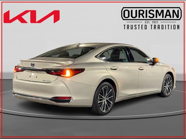 2022 Lexus ES 300h
