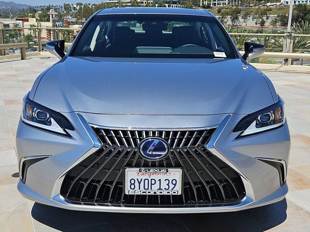 2022 Lexus ES 300h