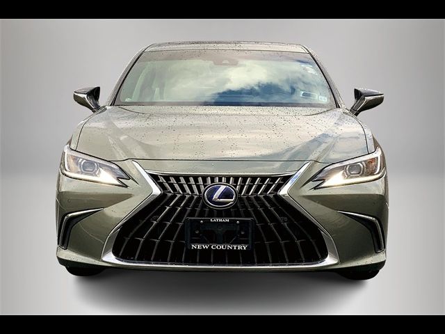 2022 Lexus ES 300h