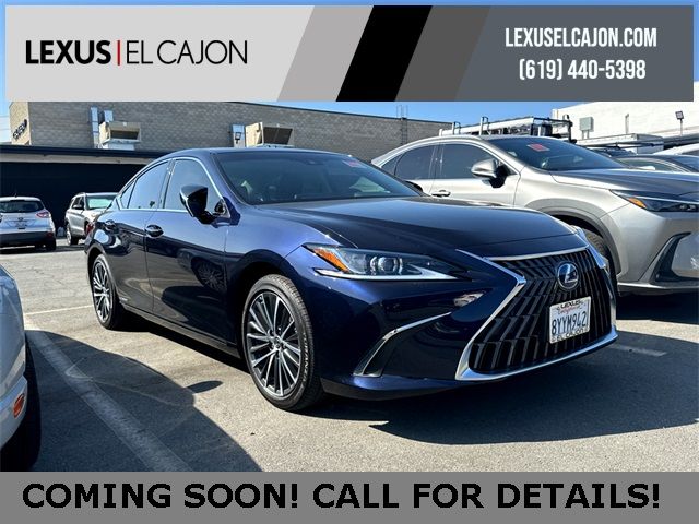 2022 Lexus ES 300h