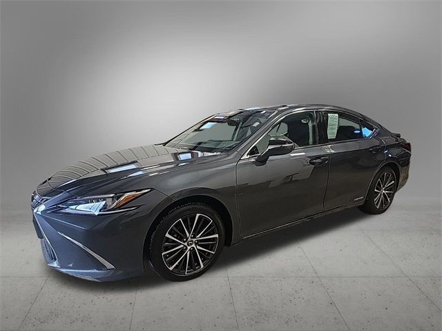 2022 Lexus ES 300h