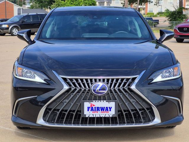 2022 Lexus ES 300h