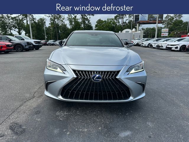 2022 Lexus ES 300h