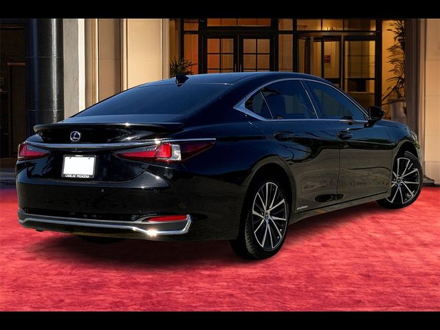 2022 Lexus ES 300h