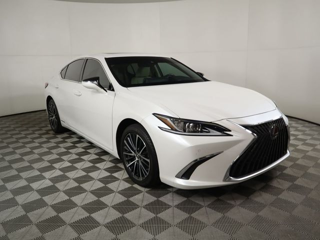 2022 Lexus ES 300h