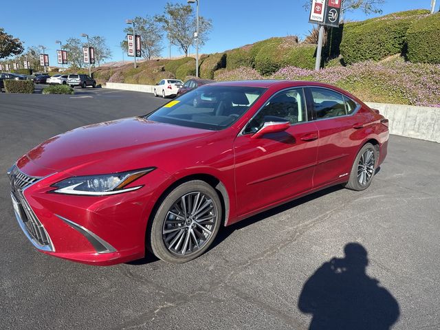 2022 Lexus ES 300h