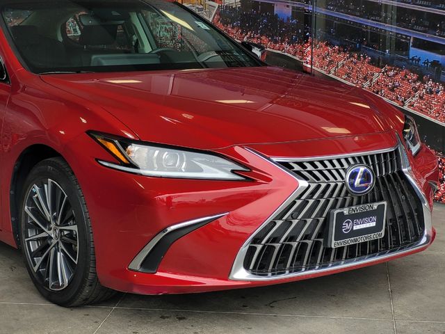 2022 Lexus ES 300h