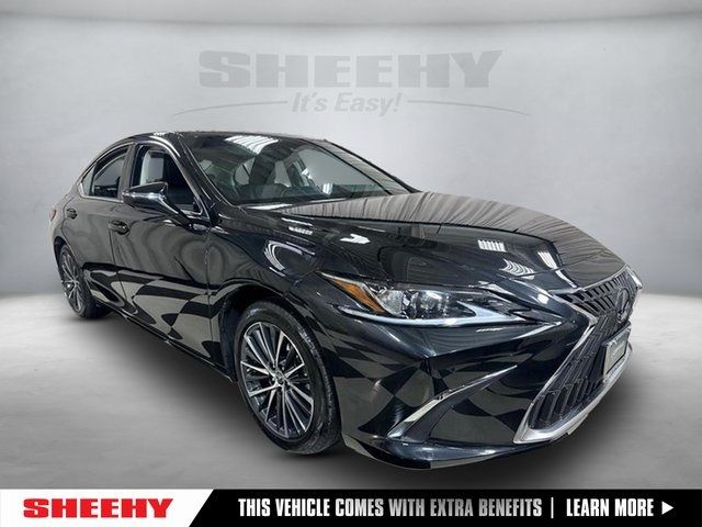 2022 Lexus ES 300h