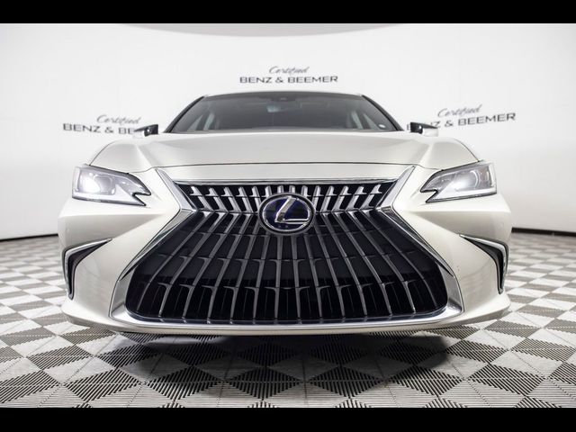 2022 Lexus ES 300h