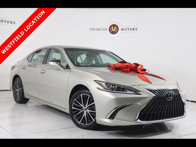 2022 Lexus ES 300h