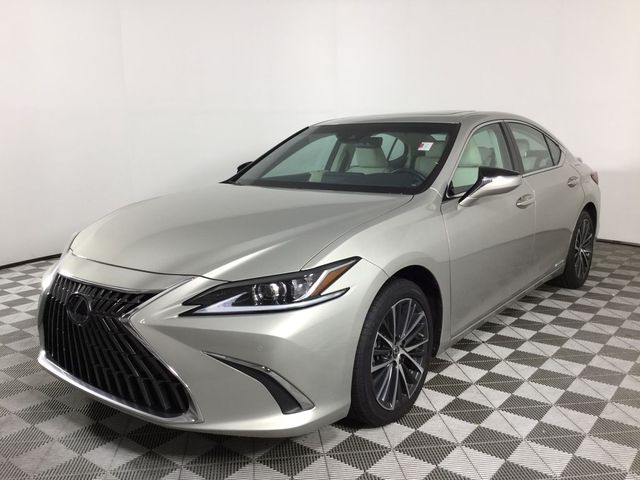 2022 Lexus ES 300h