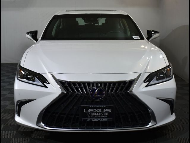 2022 Lexus ES 300h