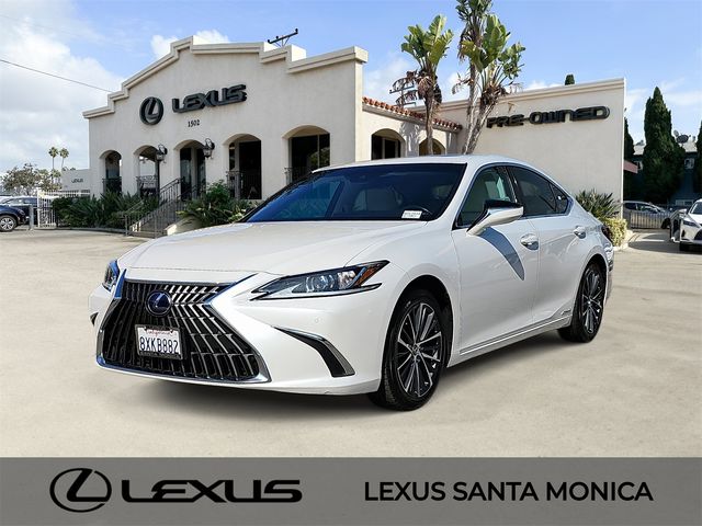 2022 Lexus ES 300h