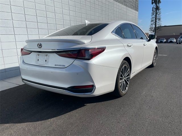 2022 Lexus ES 300h