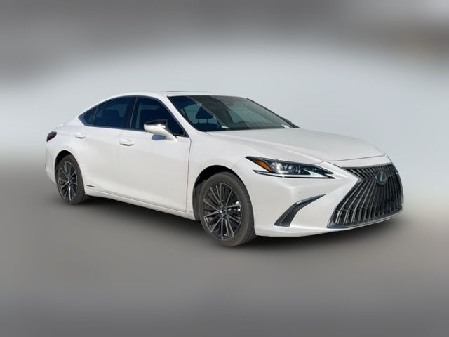 2022 Lexus ES 300h