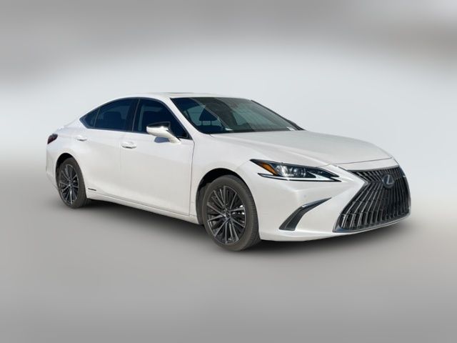 2022 Lexus ES 300h