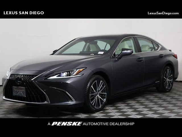 2022 Lexus ES 300h