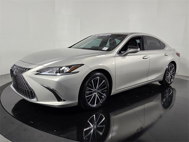 2022 Lexus ES 300h