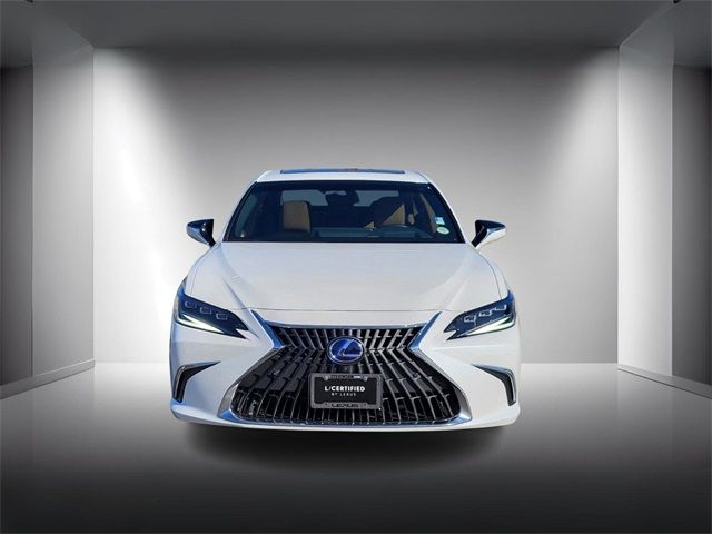 2022 Lexus ES 300h Luxury