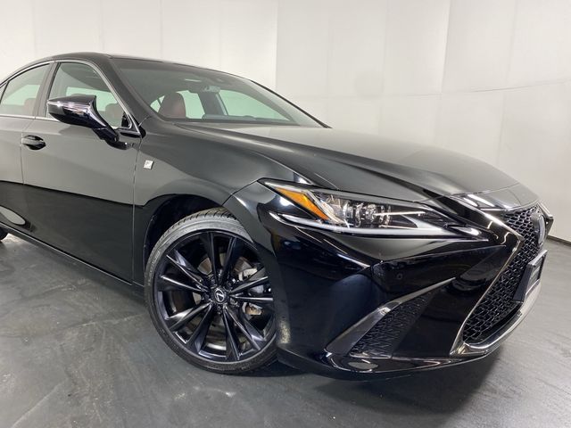 2022 Lexus ES 300h F Sport