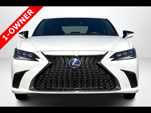 2022 Lexus ES 300h F Sport