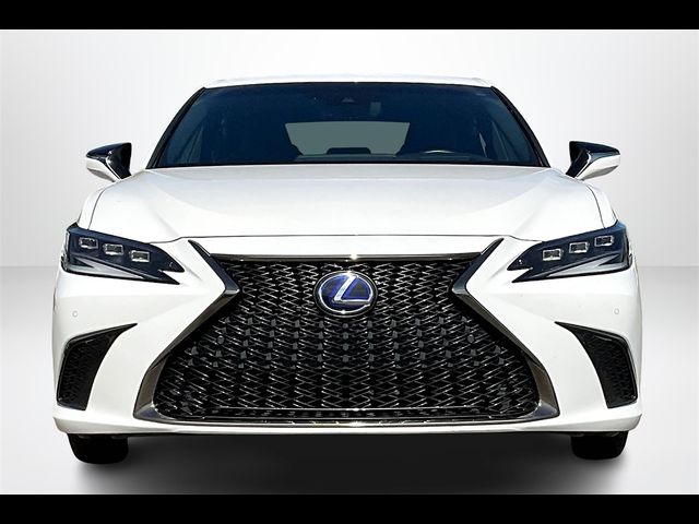 2022 Lexus ES 300h F Sport