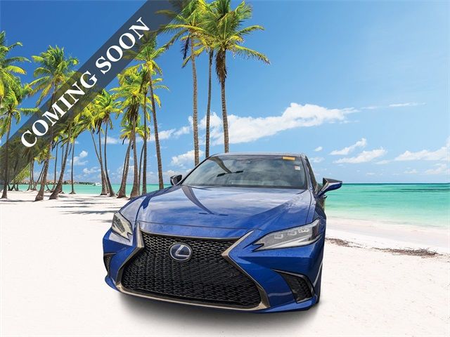 2022 Lexus ES 300h F Sport