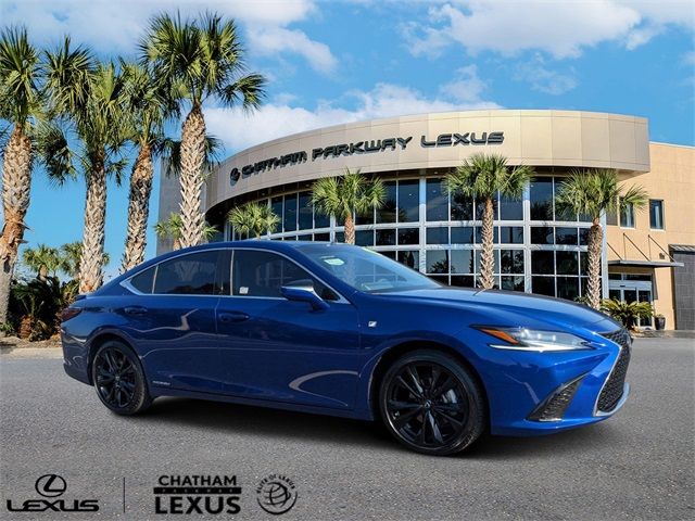 2022 Lexus ES 300h F Sport