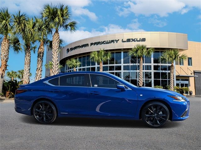 2022 Lexus ES 300h F Sport