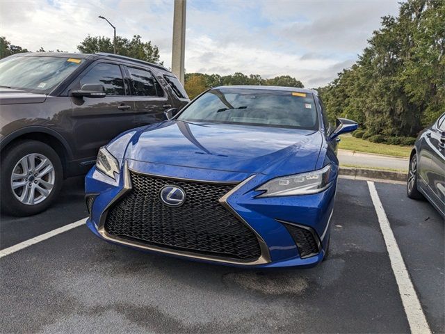 2022 Lexus ES 300h F Sport