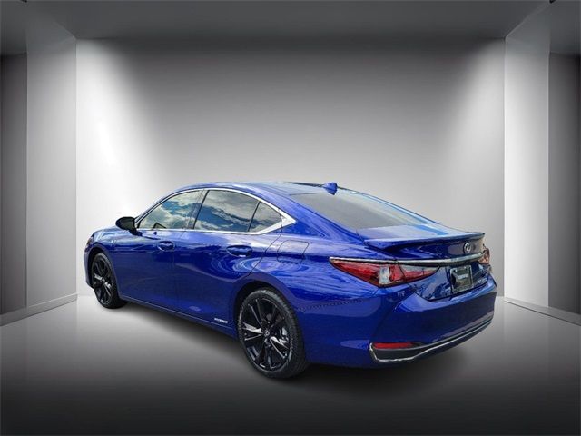 2022 Lexus ES 300h F Sport