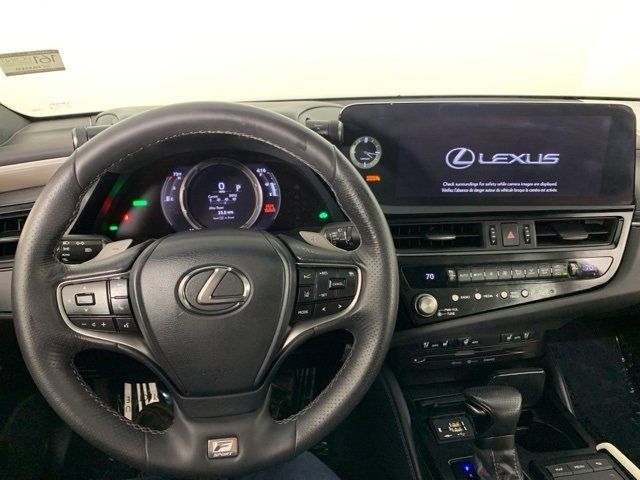 2022 Lexus ES 300h F Sport