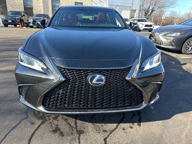 2022 Lexus ES 300h F Sport