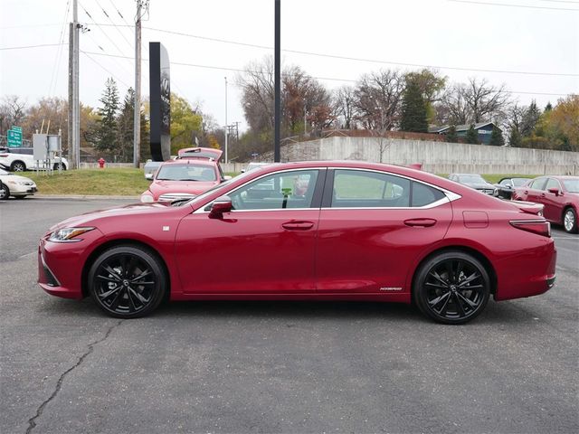 2022 Lexus ES 300h F Sport