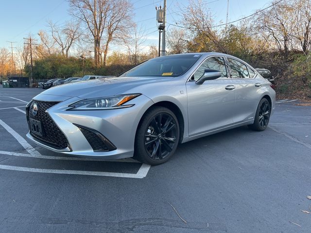 2022 Lexus ES 300h F Sport