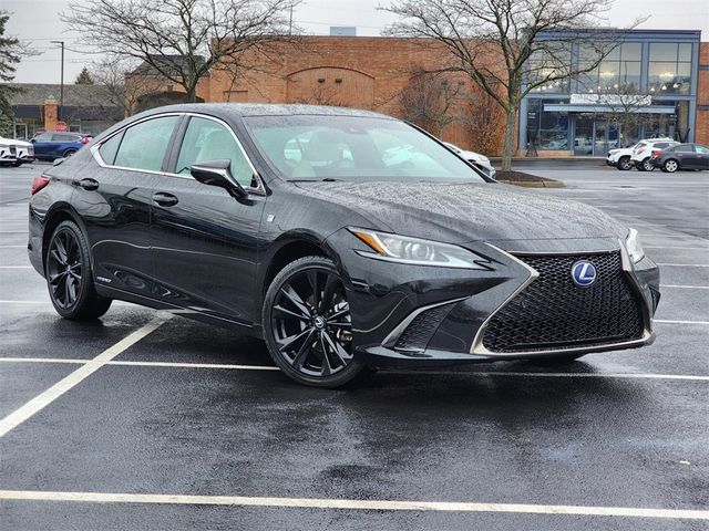 2022 Lexus ES 300h F Sport